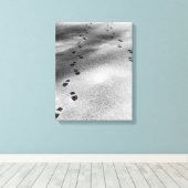 Spuren im Schnee Leinwanddruck (Insitu (Holzboden))