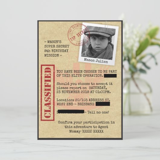 Spy Geburtstagsparty Einladung (Stehend Vorderseite)