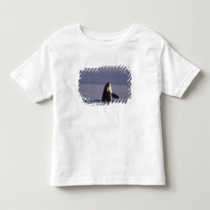 Spyhopping Orca Schwertwal (Orca orcinus) nahe Kleinkind T-shirt