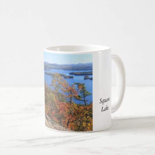 Squam See-Klapperschlangen-Klippen im Herbst Kaffeetasse (VorderseiteRechts)
