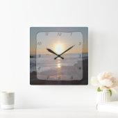 Square Clock with Ocean Sunset & Vorsprung Foto Quadratische Wanduhr (Zuhause)