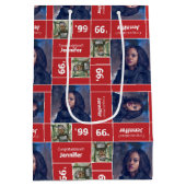Square Foto Abschluss Class Year Red Mittlere Geschenktüte (Rückseite)
