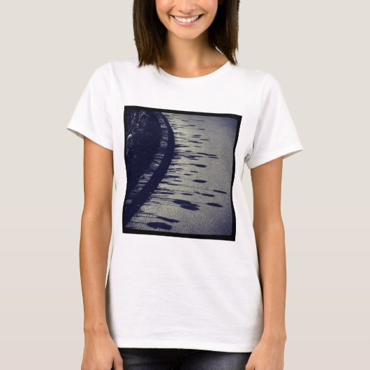 Square Foto - Blume Shadows T-Shirt (Vorderseite)