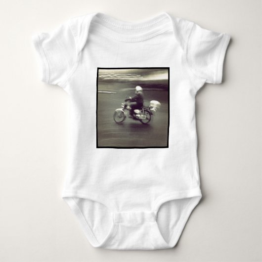 Square Foto - Speedy Moped Baby Strampler (Vorderseite)