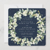 Square Navy Snowberry+Eucalyptus Wreath Wedding Einladung (Vorderseite)