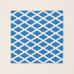 Square Scarf mit Flagge Schottlands, Vereinigtes K Schal<br><div class="desc">Fügen Sie Ihrem Kleiderschrank eine Touch schottischen Stolzes hinzu, mit unserem exklusiven Schal mit der Flagge Schottlands! Dieser quadratische Schal ist mit viel Liebe zum Detail gestaltet und ist mehr als nur ein modisches Accessoire, denn er ist eine Feier für Schottlands reichen Erbe und kulturellen Stolz. Das elegante Design zeigt...</div>