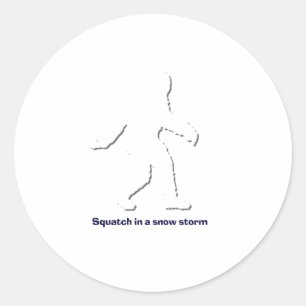 Squatch in einem Schneesturm Runder Aufkleber