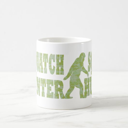 Squatch Jäger auf Tarnung Kaffeetasse (Mittel)