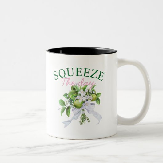 Squeeze The Day Coffee Mug: Funny Lemon Quote Zweifarbige Tasse (Rechts)