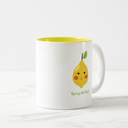 Squeeze the Day Punny Lemon Zweifarbige Tasse (VorderseiteRechts)