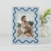 Squiggly Hand Drawn Line Navy Blue Wedding Foto Dankeskarte (Stehend Vorderseite)