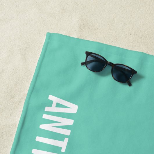 Squirrel Blowing a Bubblegum Bubble Animal Photo Strandtuch (Beispiel)