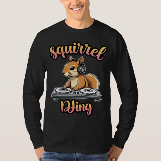 Squirrel DJ Party Vibes Funny Retro DJ T-Shirt (Vorderseite)