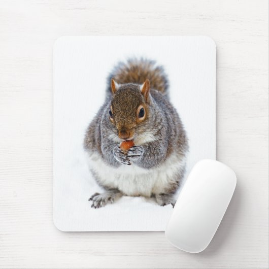 Squirrel Eating a Nut Cute Winter Photo Mousepad (Mit Mouse)
