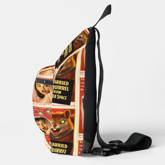Squirrel from Outer Space Crossbody Bag (Rechts)