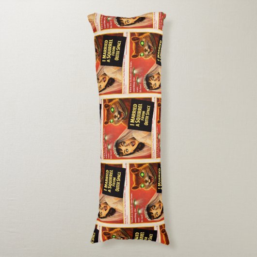 Squirrel from Outer Space Seitenschläferkissen (Vorderseite Vertikal)