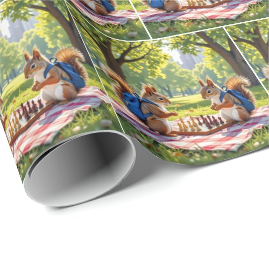 Squirrels Playing Chess In a City Park Geschenkpapier (Rolleneckpunkt)
