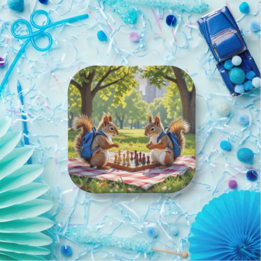 Squirrels Playing Chess In a City Park Pappteller (Party)