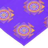 Sri Yantra - Hinduismus Symbol Design 1 Tischdecke (Schrägansicht)