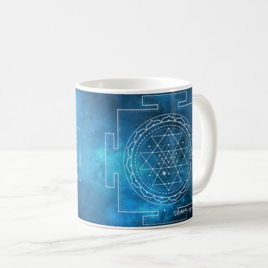 Sri Yantra Indigo Sacred Geometry Tasse (VorderseiteRechts)