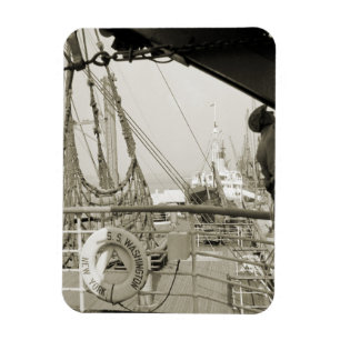 SS Washington Luxury Liner Cruise Ship 1930s Deck Magnet