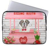 St. Bernard Dog Valentine's Day Kissing Booth Laptopschutzhülle (Vorderseite)