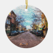 St Charles Main St Painterly Keramik Ornament (Vorne)