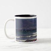 St. James Bay Bathing Boxes, in der Nähe von Capet Zweifarbige Tasse (Links)