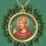 St. James the Greater (JMAS 04) Vergoldete Kette<br><div class="desc">Image Credit (JMAS 04): Antiquitätenbild des Jakobsgrössers aus dem späten 19. Jahrhundert in Chromolithografie mit goldenen Akzenten, die ursprünglich von Josef Müller, Kunstverlag München, aus der privaten Sammlung religiöser Ephemeriden des Designers veröffentlicht wurden. Das Bild ist eines von zwölf in der Apostelserie des Herausgebers (Nr. 12155). St. James hält einen...</div>