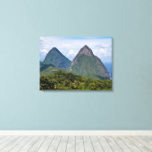St Lucia Pitons Canvas Print Leinwanddruck (Insitu (Holzboden))