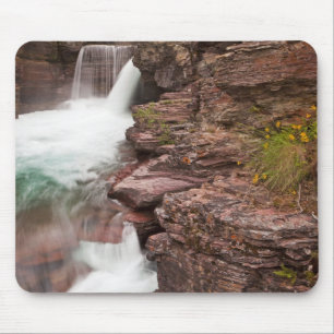 St Mary Falls im Glacier National Park in Mousepad