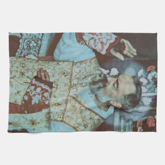 St. Padre Pio of Pietrelcina The Seraphic Priest Geschirrtuch (Horizontal)