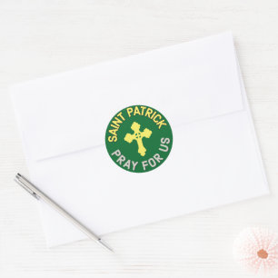 St. Patrick betet für uns Irish Katholic Green Runder Aufkleber