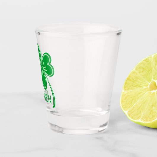 St Patrick Day Kleeblatt Clover Personalisiert Schnapsglas (Rechts)