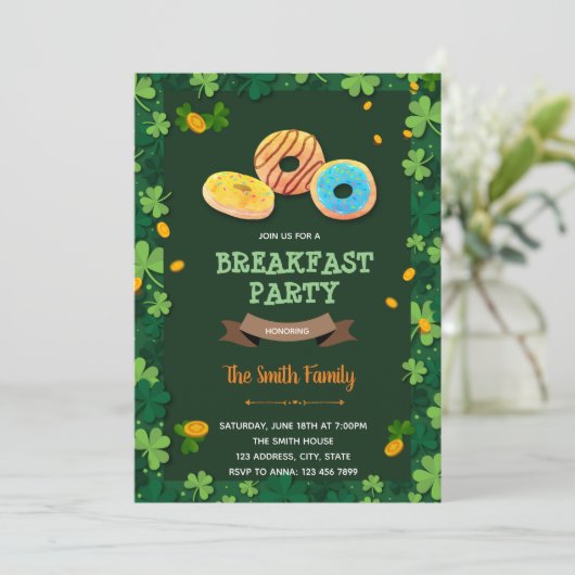 St Patrick donut Frühstückthema Einladung (Stehend Vorderseite)