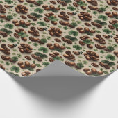 St. Patrick’s Day Coffee & Shamrock Pattern Geschenkpapier (Ecke)