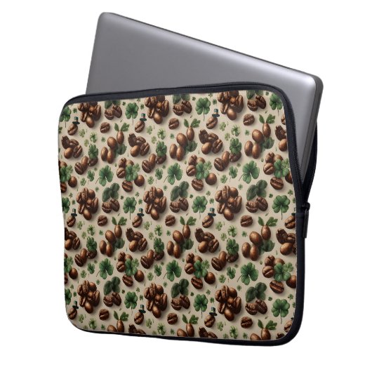 St. Patrick’s Day Coffee & Shamrock Pattern Laptopschutzhülle (Vorderseite Links)