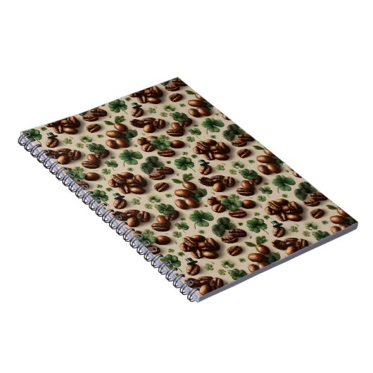 St. Patrick’s Day Coffee & Shamrock Pattern Notizblock (Rechte Seite)