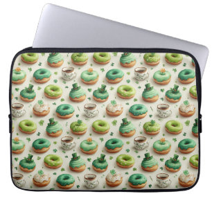 St. Patrick’s Day Donuts und Kaffee Wasserfarbe Laptopschutzhülle