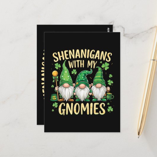 St Patrick’s Day Glückskleeblatt-Gnom Postkarte (Vorderseite/Rückseite Beispiel)