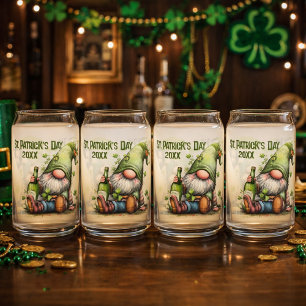 St. Patrick’s Day Gnom-Illustration mit Kleeblatt Dosenglas