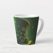 St. Patrick’s Day Hut und Shamrock-Design Milchtasse (Rechte Ecke)