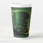 St. Patrick’s Day Hut und Shamrock-Design Milchtasse (Vorderseite)