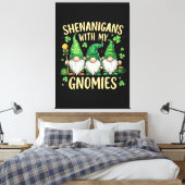 St Patrick’s Day Lucky Shamrock Gnome  Leinwanddruck (Insitu (Schlafzimmer))