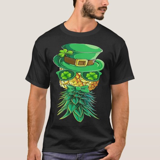 St Patrick s Day Mask Swinger Upside Down Pineapp T-Shirt (Vorderseite)