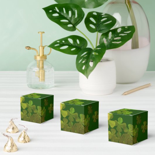 St. Patrick’s Day Shamrock Geschenkschachtel (Zahlreiche)