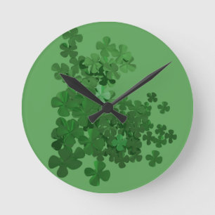 St. Patrick’s Day Shamrock Runde Wanduhr