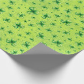 St. Patrick’s Day Wasserfarbe-Shamrock auf grünem  Geschenkpapier (Ecke)