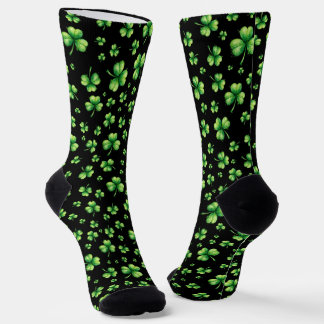 St. Patrick’s Day Wasserfarbe Shamrock auf Schwarz Socken