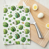 St. Patrick’s Day Watercolor Macaron & Shamrock Geschirrtuch (Viertel Falte)